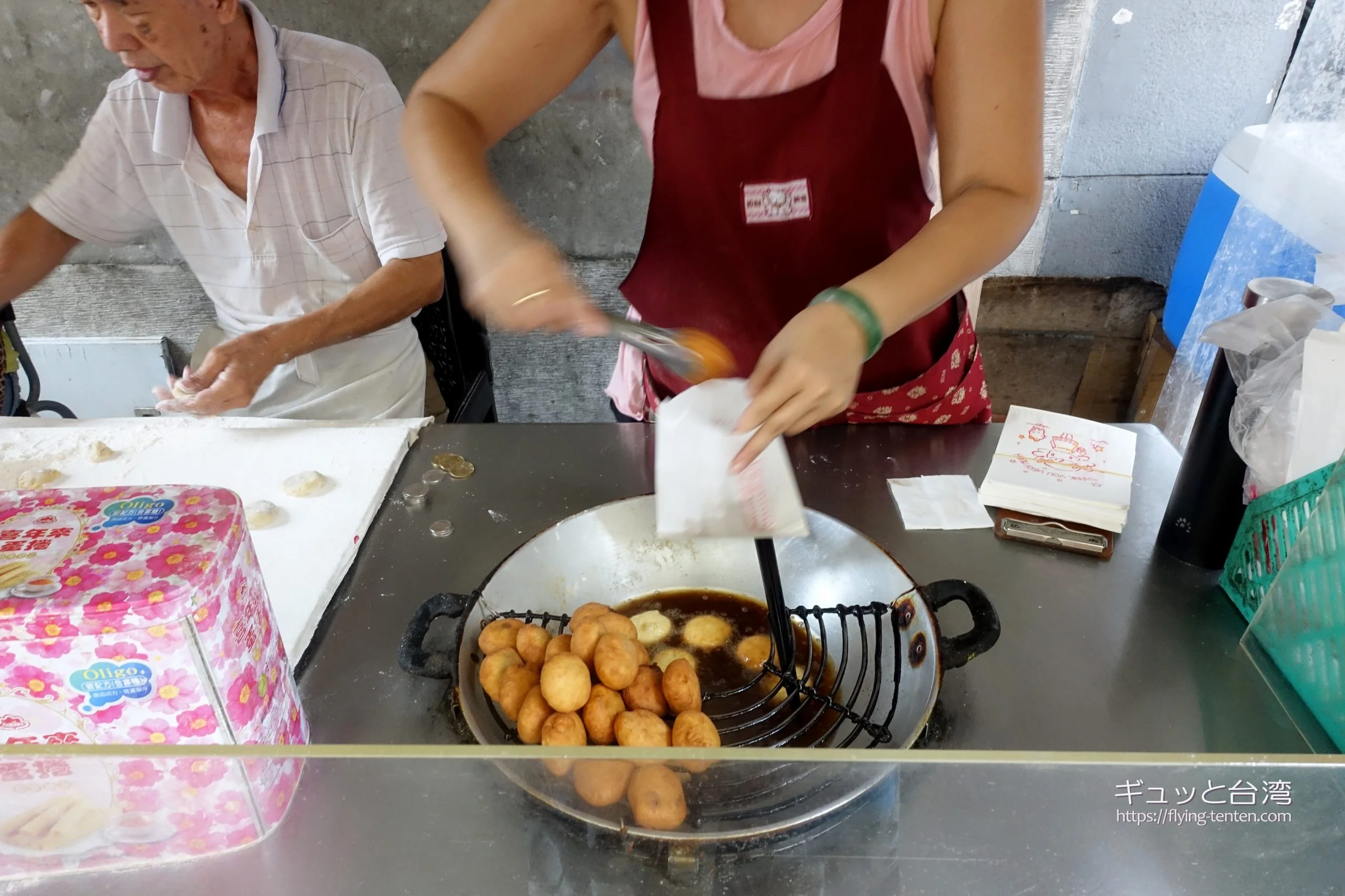 台中・小さな屋台で買う 