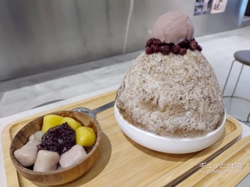 台北・中山エリア「八時神仙草」で神仙ゼリーとかき氷！トッピングは